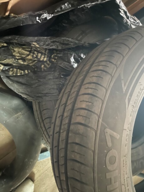 Легковые шины Kumho 185/65 R15 4 шт.