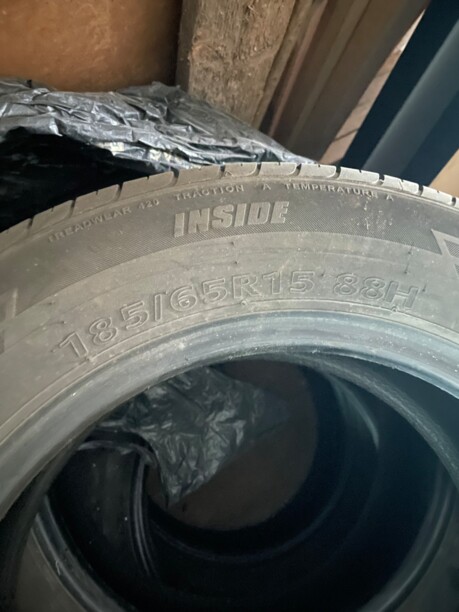 Легковые шины Kumho 185/65 R15 4 шт.
