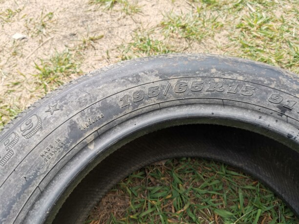 Легковые шины Dunlop sp9 195/65 R15 1 шт.