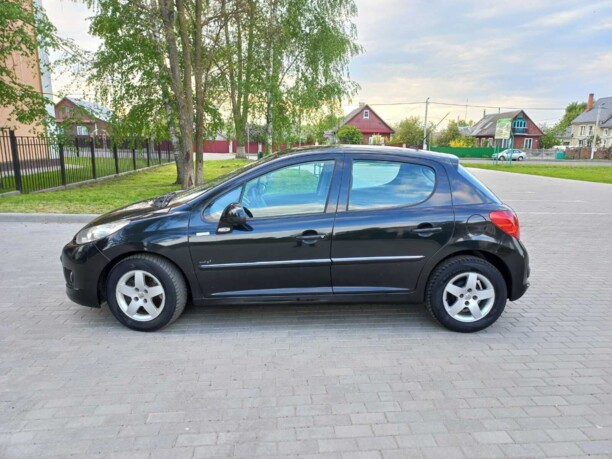 Peugeot 207 I · Рестайлинг, 2010 г.