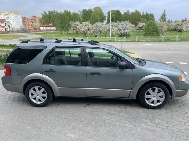 Ford Freestyle, 7 мест, 2005 г.