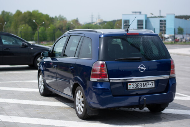 Opel Zafira B, 7 мест, 2006 г.
