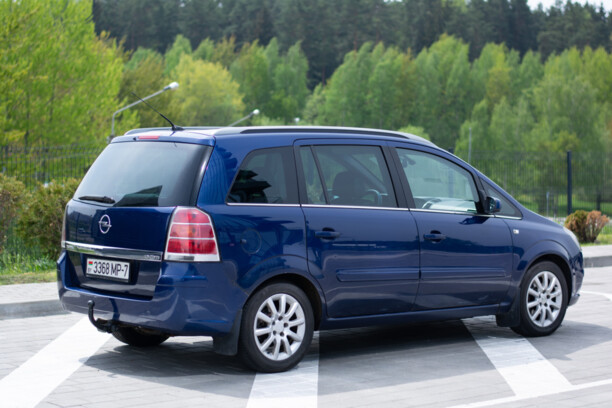 Opel Zafira B, 7 мест, 2006 г.