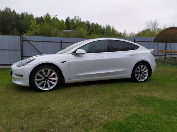 Tesla Model 3, 2020 г.