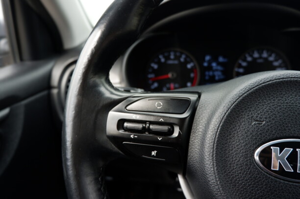 Kia Rio IV X-Line, 2018 г.