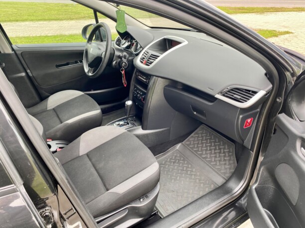 Peugeot 207 I, 2008 г.