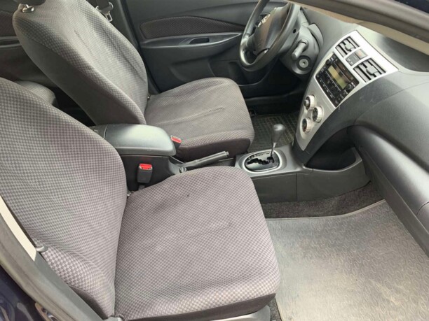 Toyota Yaris II (XP9) · Рестайлинг, 2009 г.