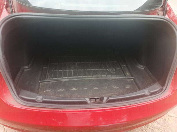 Tesla Model 3, 2018 г.