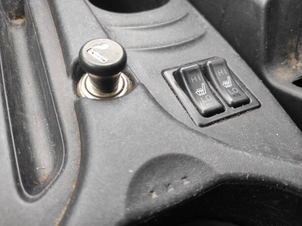 Mitsubishi Grandis, 7 мест, 2004 г.