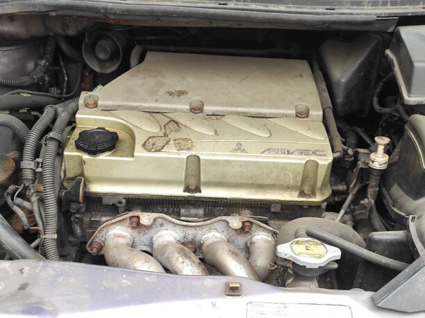 Mitsubishi Grandis, 7 мест, 2004 г.