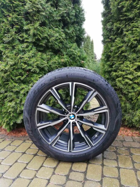 Легковые шины Pirelli BMW 275/45 R20 4 шт.