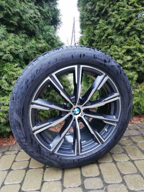 Легковые шины Pirelli BMW 275/45 R20 4 шт.