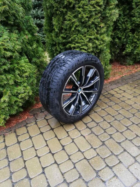 Легковые шины Pirelli BMW 275/45 R20 4 шт.