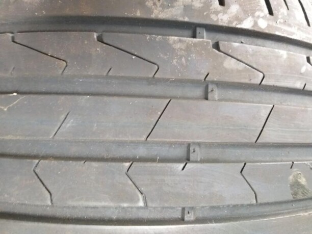 Легковые шины Lassa 235/55 R17 2 шт.