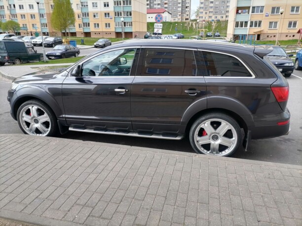 Audi Q7 4L, 7 мест, 2007 г.
