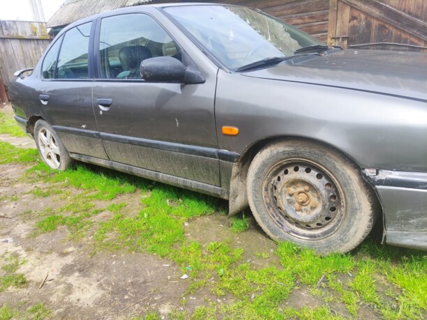 Nissan Primera P10, 1992 г.