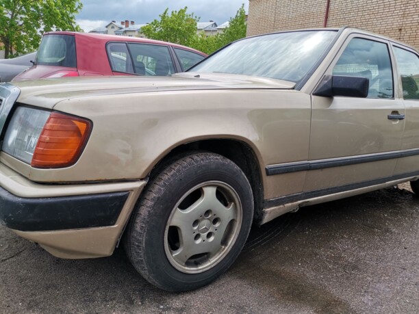 Mercedes-Benz E-Класс W124, S124, C124, A124, 1988 г.