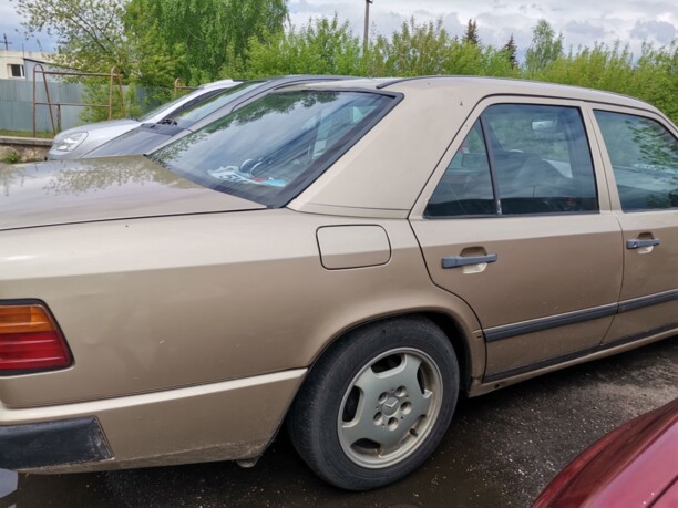 Mercedes-Benz E-Класс W124, S124, C124, A124, 1988 г.