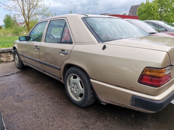 Mercedes-Benz E-Класс W124, S124, C124, A124, 1988 г.