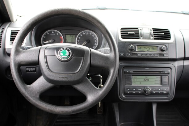Skoda Fabia 5J, 2010 г.