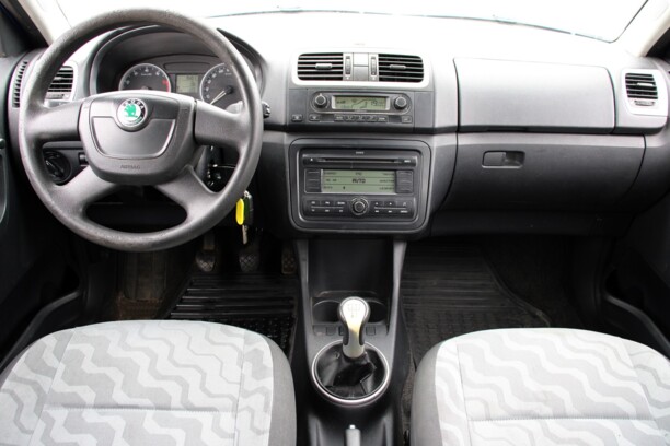 Skoda Fabia 5J, 2010 г.
