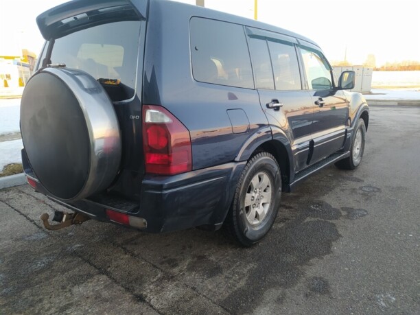 Mitsubishi Pajero III, 7 мест, 2005 г.