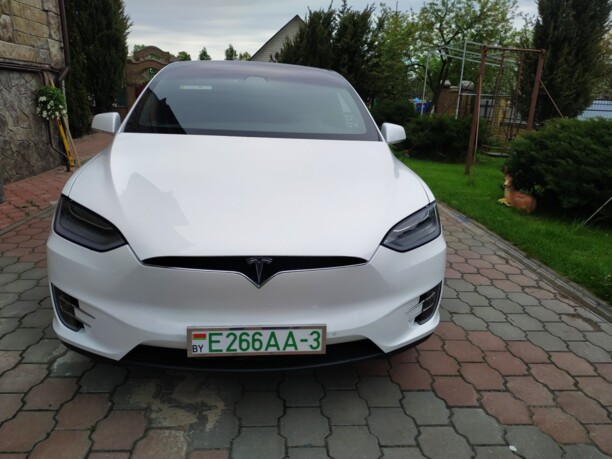 Tesla Model X, 7 мест, 2020 г.