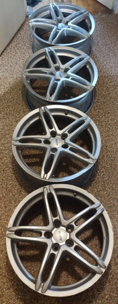 Alutec 8x18 5x112 4 шт.