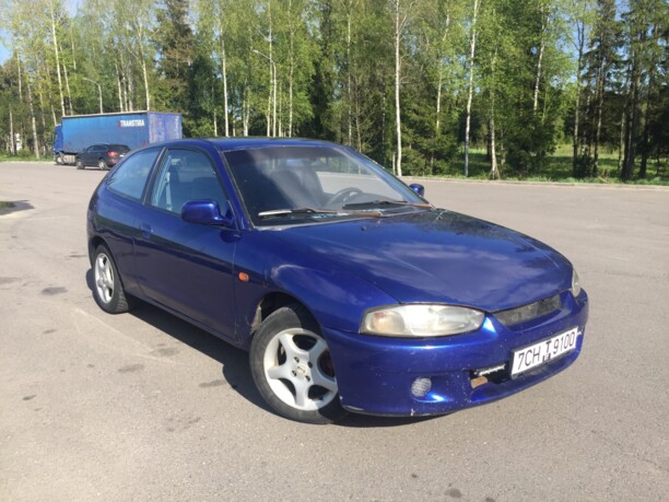 Mitsubishi Colt V, 1998 г.