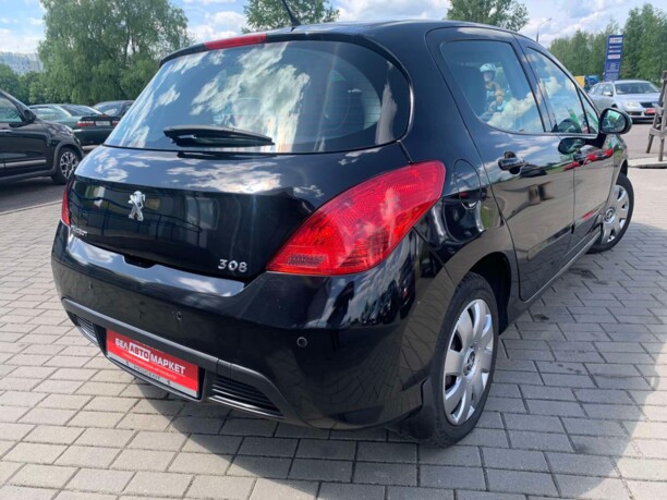 Peugeot 308 T7 · Рестайлинг, 2011 г.