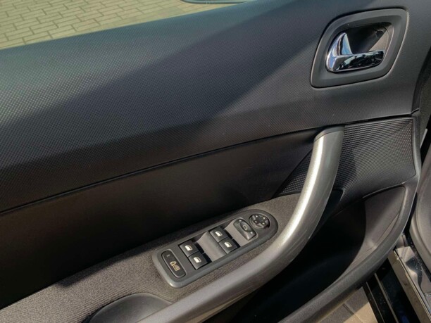 Peugeot 308 T7 · Рестайлинг, 2011 г.