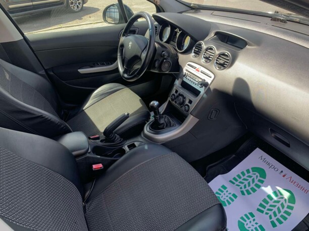Peugeot 308 T7 · Рестайлинг, 2011 г.