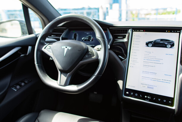 Tesla Model X, 7 мест, 2018 г.