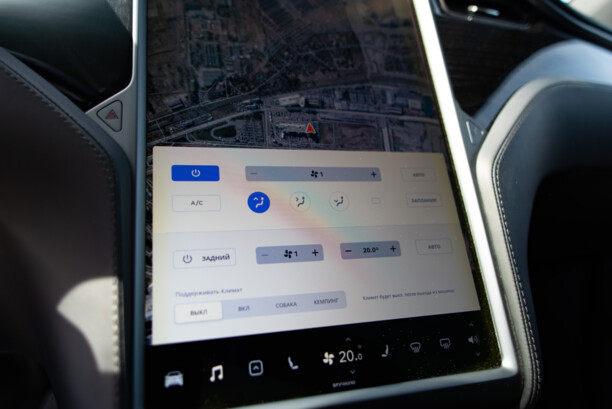 Tesla Model X, 7 мест, 2018 г.