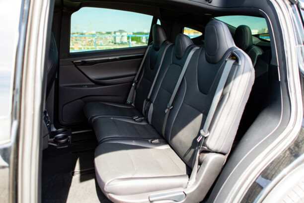 Tesla Model X, 7 мест, 2018 г.
