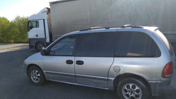 Dodge Caravan III, 7 мест, 2000 г.