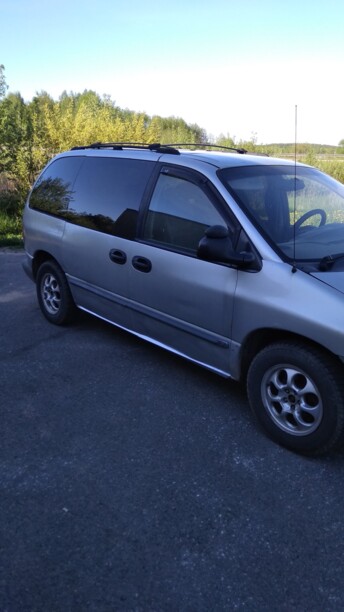 Dodge Caravan III, 7 мест, 2000 г.