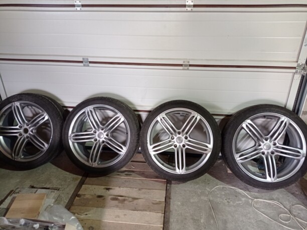 Ауди Q7 4l -4m 9x22 5x130 4 шт.
