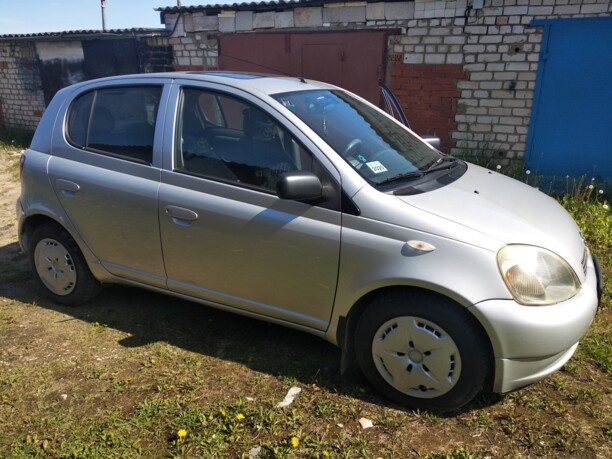 Toyota Yaris I (P1), 2000 г.