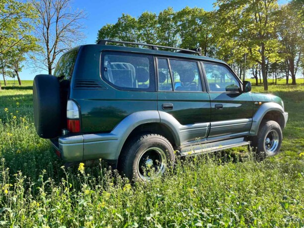 Toyota Land Cruiser Prado J90 · Рестайлинг, 7 мест, 2001 г.