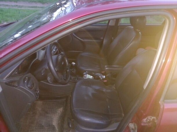 Ford Focus I · Рестайлинг, 2001 г.
