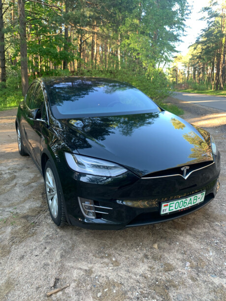 Tesla Model X, 6 мест, 2016 г.