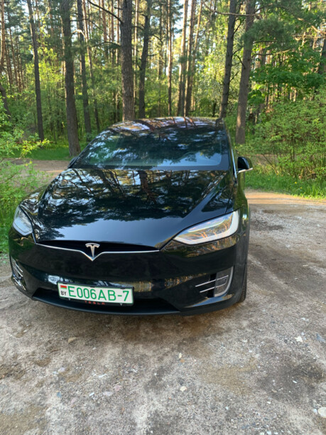 Tesla Model X, 6 мест, 2016 г.