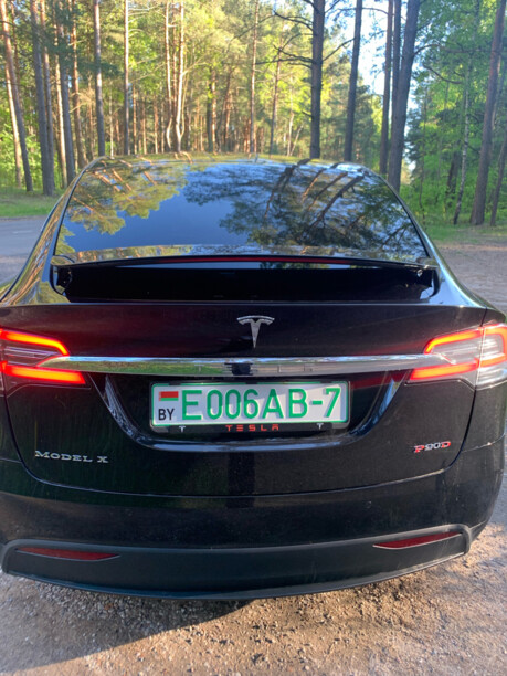 Tesla Model X, 6 мест, 2016 г.