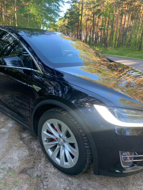Tesla Model X, 6 мест, 2016 г.