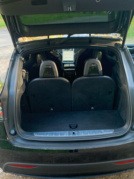 Tesla Model X, 6 мест, 2016 г.
