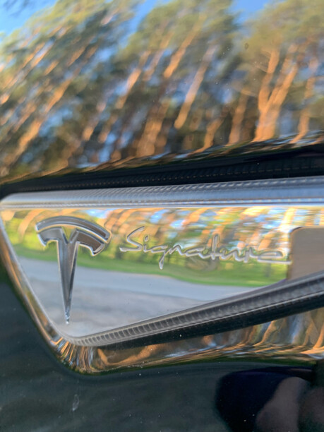 Tesla Model X, 6 мест, 2016 г.