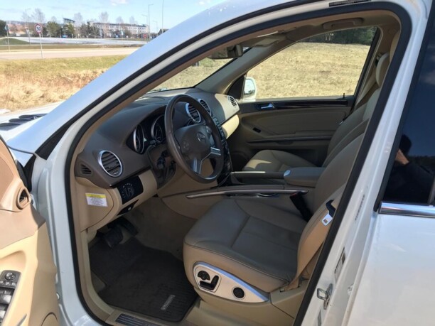 Mercedes-Benz GL-Класс X164 (Рестайлинг), 7 мест, 2010 г.