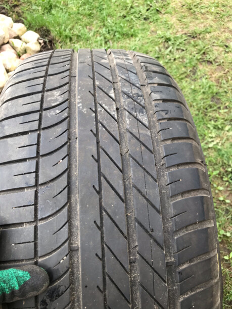 Легковые шины GoodYear eagle f1 255/50 R19 1 шт.