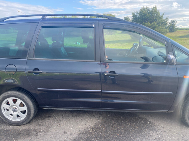 Volkswagen Sharan I, 7 мест, 1997 г.